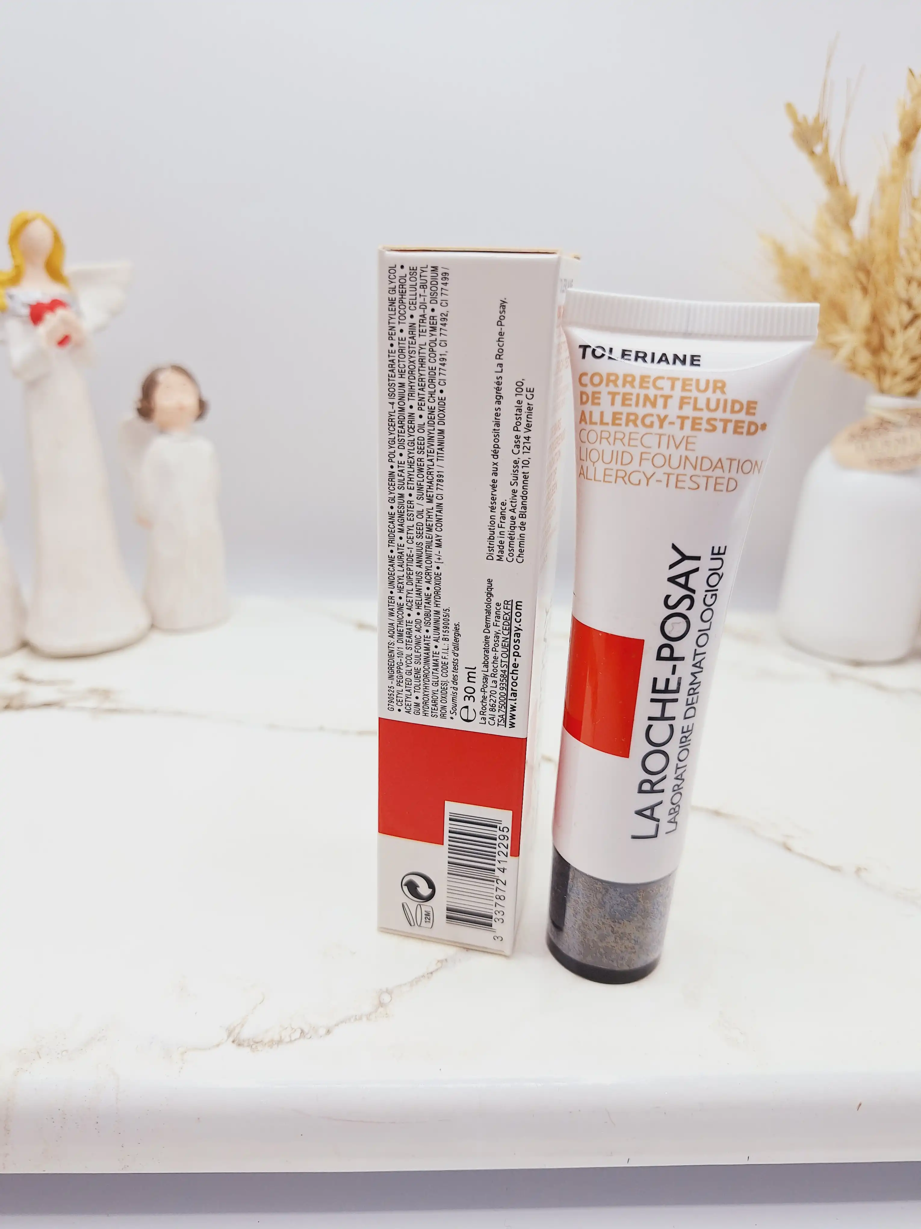 کرم پودر تولریان لاروش پوزای مناسب: انواع پوست (بخصوص حساس)