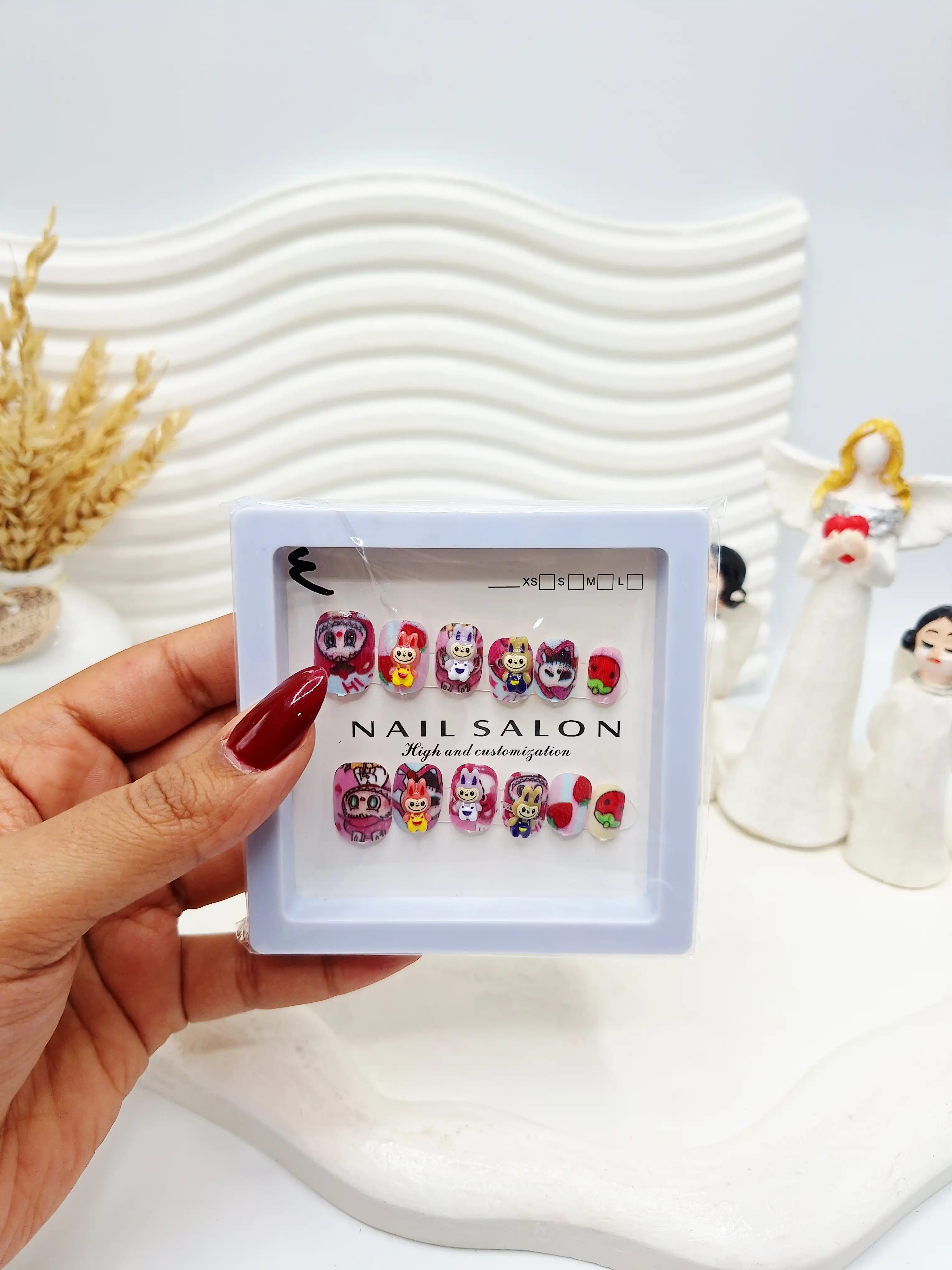 پک ناخن مصنوعی لبوبو سایز کوچک طرح فانتزی (طرح دوم) با بسته‌بندی اختصاصی