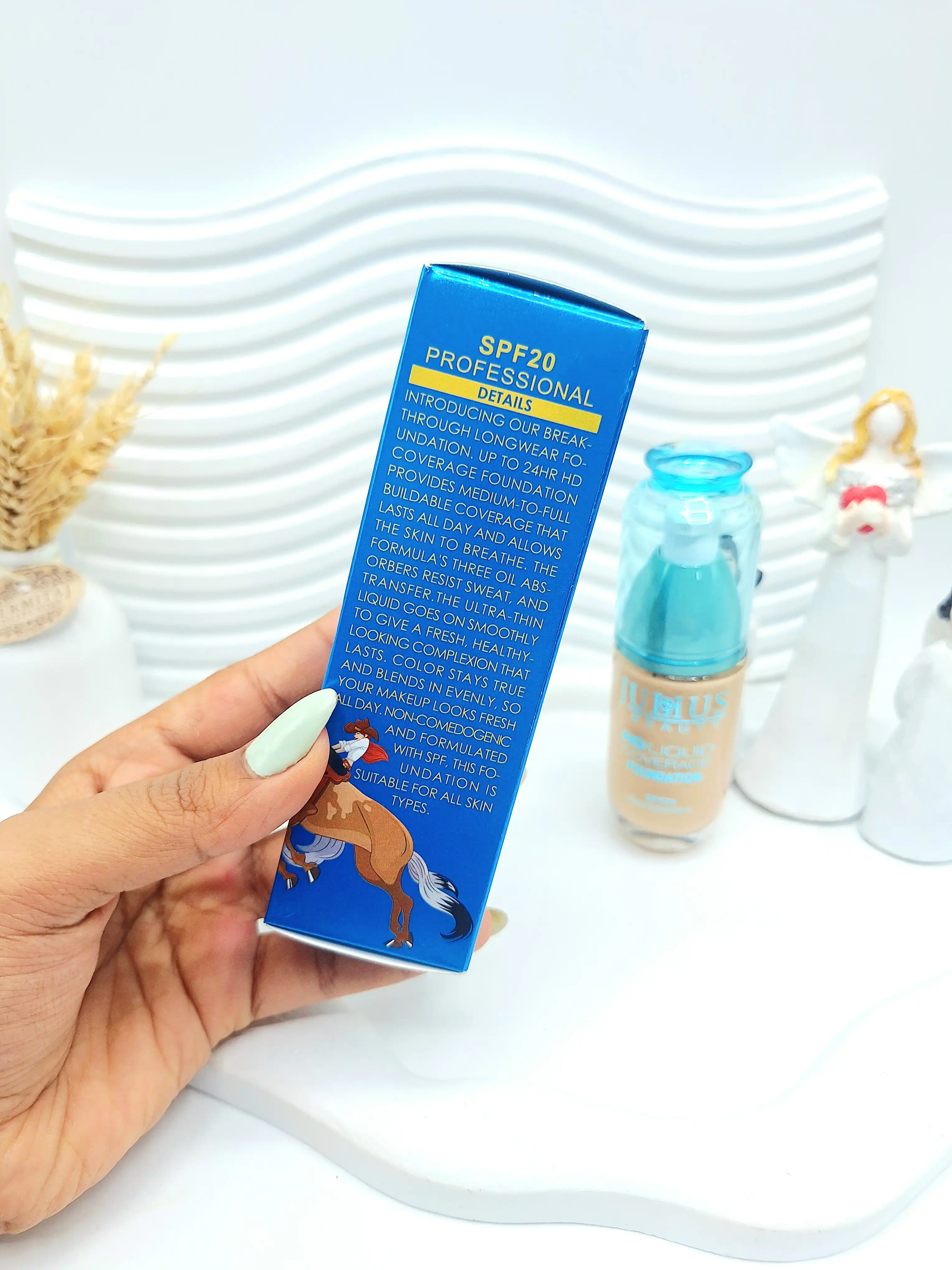 کرم پودر پوشش بالا و با کیفیت SPF 20 برند جولیوس کد 7717